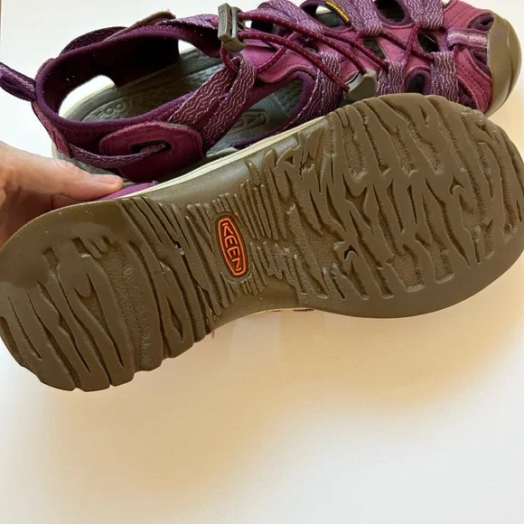 KEEN Waterproof Sandals (Size 9.5, Plum) shoes women’s - Picture 3 of 4